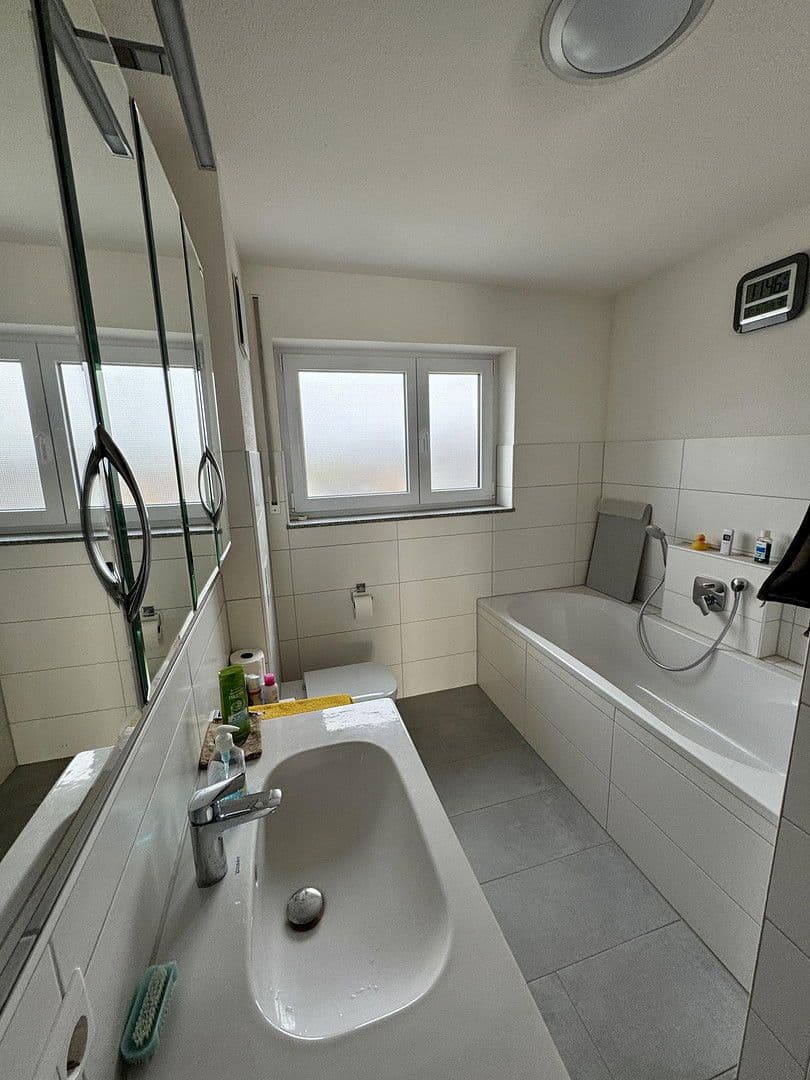 Predaj bytu 3-izbový 98 m², Niedernhall, Bádensko-Wurttembersko Predaj bytu 3-izbový 98 m², Niedernhall, Bádensko-Wurttembersko