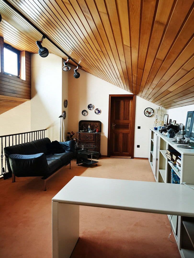 Predaj domu 300 m², pozemek 1.256 m², Bergisch Gladbach, Severné Porýnie - Westfálsko Predaj domu 300 m², pozemek 1.256 m², Bergisch Gladbach, Severné Porýnie - Westfálsko