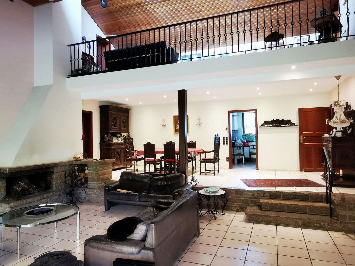 Predaj domu 300 m², pozemek 1.256 m², Bergisch Gladbach, Severné Porýnie - Westfálsko Predaj domu 300 m², pozemek 1.256 m², Bergisch Gladbach, Severné Porýnie - Westfálsko