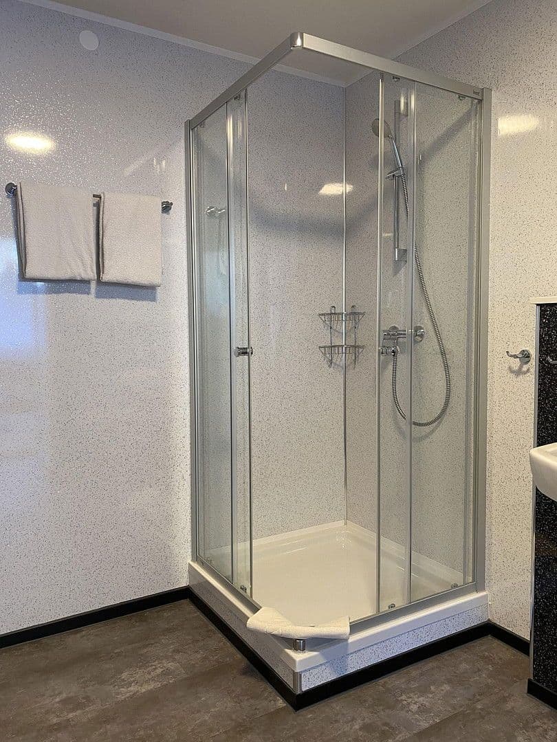 Predaj nebytového priestoru 3.500 m², Udostr. 72-74, Trier, Porýnie-Falcko Predaj nebytového priestoru 3.500 m², Udostr. 72-74, Trier, Porýnie-Falcko