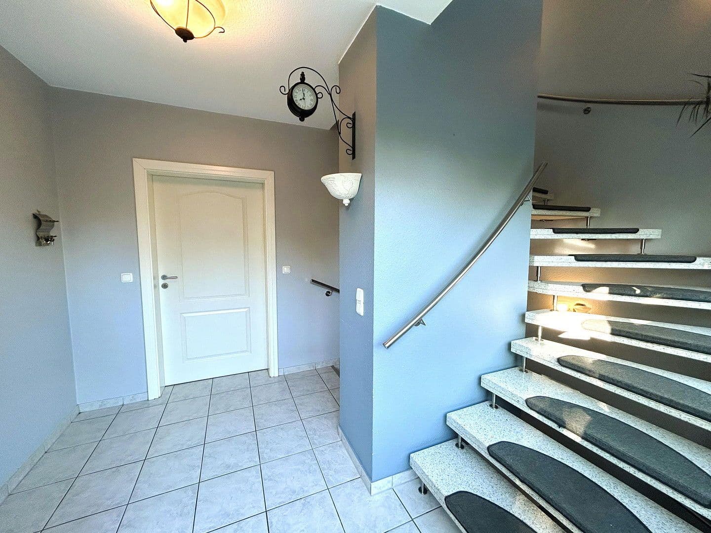 Predaj domu 324 m², pozemek 1.111 m², Mönkeberg, Šlezvicko-Holštajnsko Predaj domu 324 m², pozemek 1.111 m², Mönkeberg, Šlezvicko-Holštajnsko