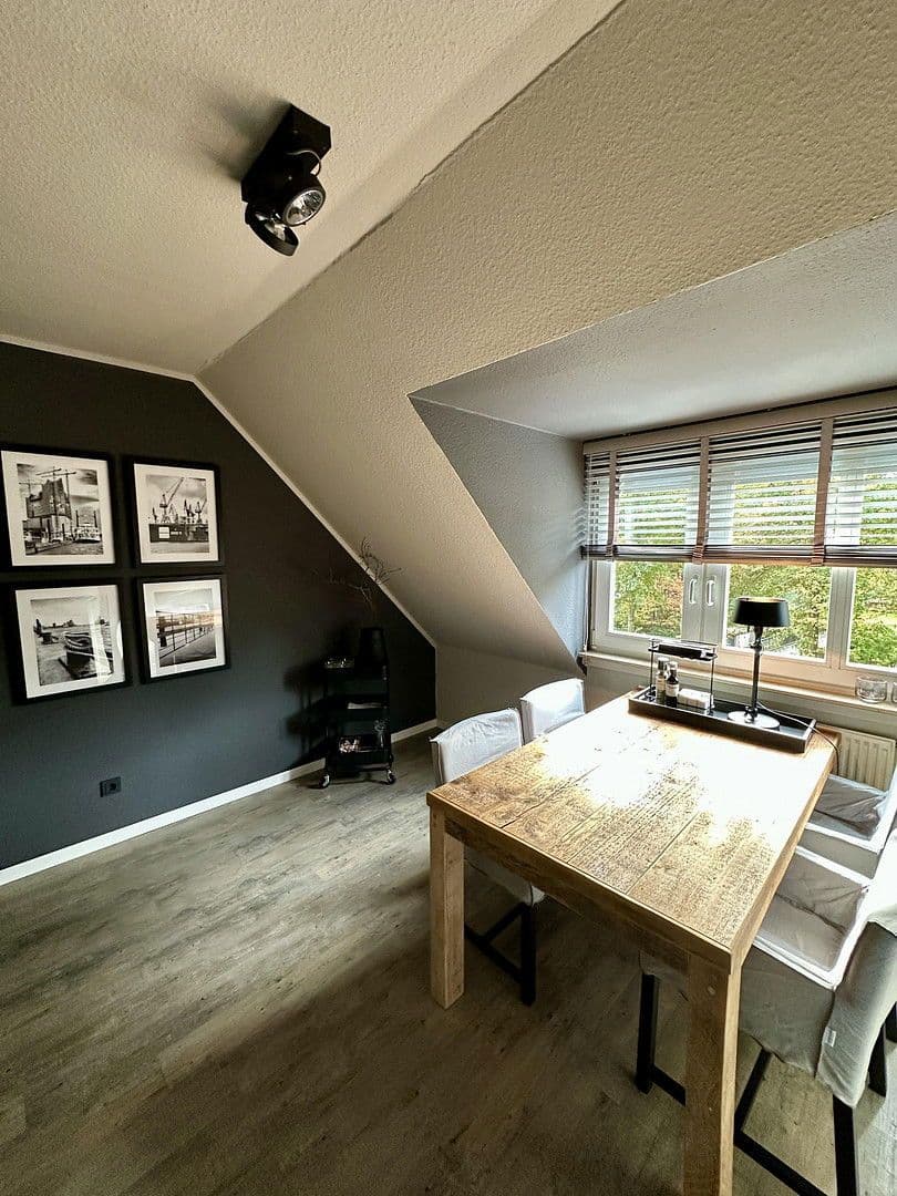 Prenájom bytu 2-izbový 67 m², Rissener Dorfstraße 18, Hamburg, Hamburg Prenájom bytu 2-izbový 67 m², Rissener Dorfstraße 18, Hamburg, Hamburg