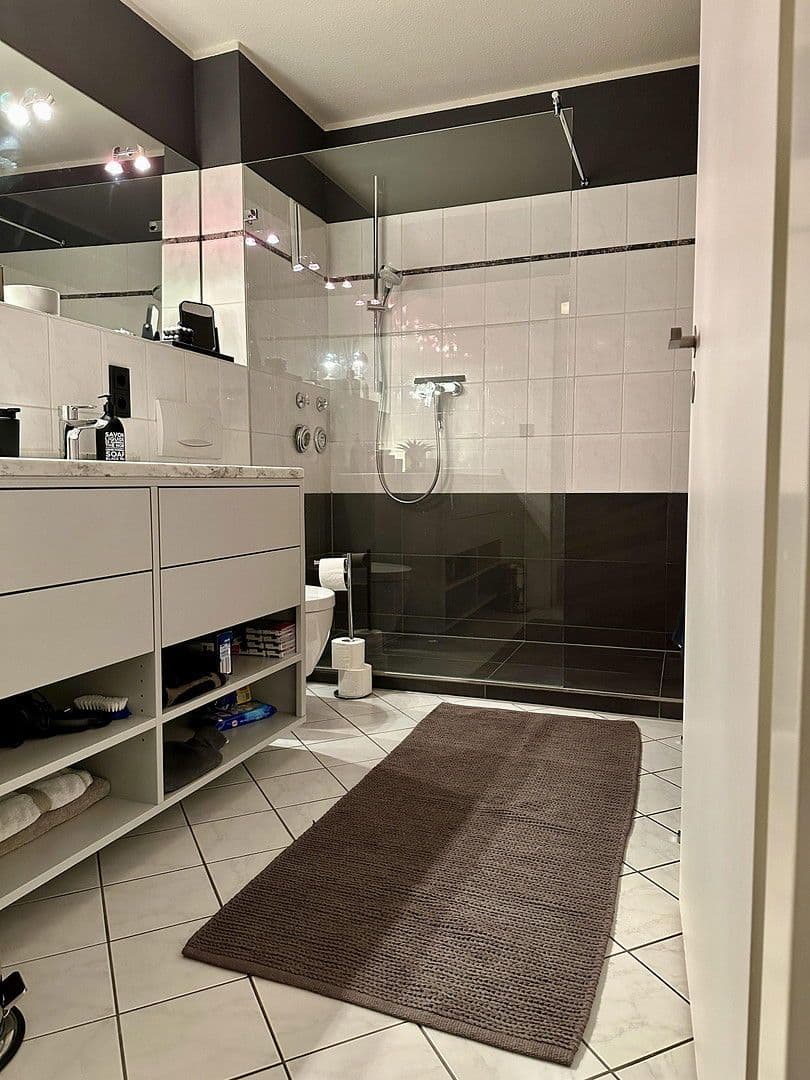 Prenájom bytu 2-izbový 67 m², Rissener Dorfstraße 18, Hamburg, Hamburg Prenájom bytu 2-izbový 67 m², Rissener Dorfstraße 18, Hamburg, Hamburg