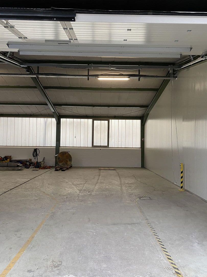 Prenájom nebytového priestoru 270 m², Dortmund, Severné Porýnie - Westfálsko Prenájom nebytového priestoru 270 m², Dortmund, Severné Porýnie - Westfálsko