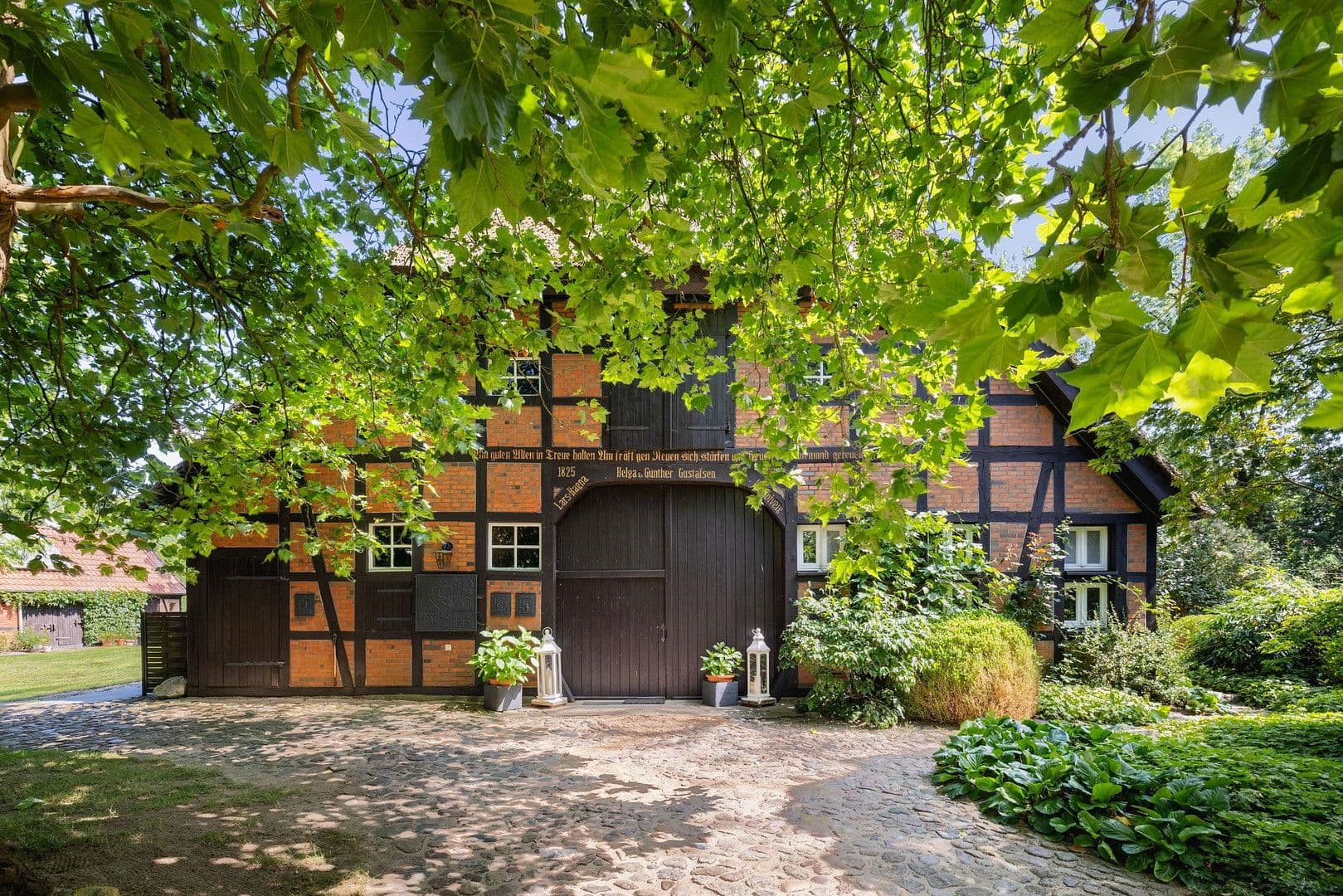 Predaj domu 683 m², pozemek 21.700 m², Bleckede, Dolné Sasko Predaj domu 683 m², pozemek 21.700 m², Bleckede, Dolné Sasko