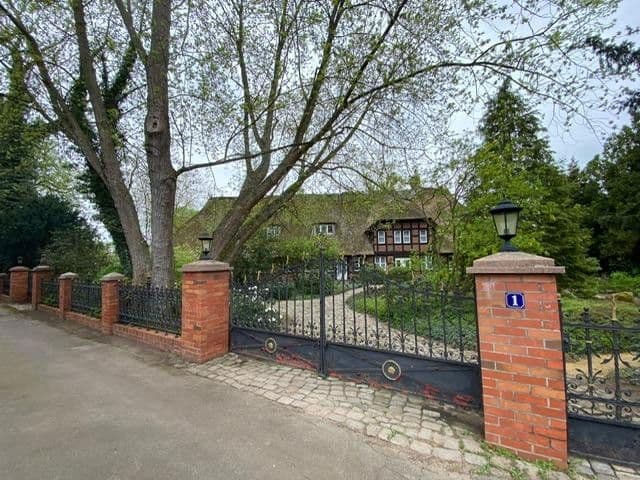 Predaj domu 683 m², pozemek 21.700 m², Bleckede, Dolné Sasko Predaj domu 683 m², pozemek 21.700 m², Bleckede, Dolné Sasko