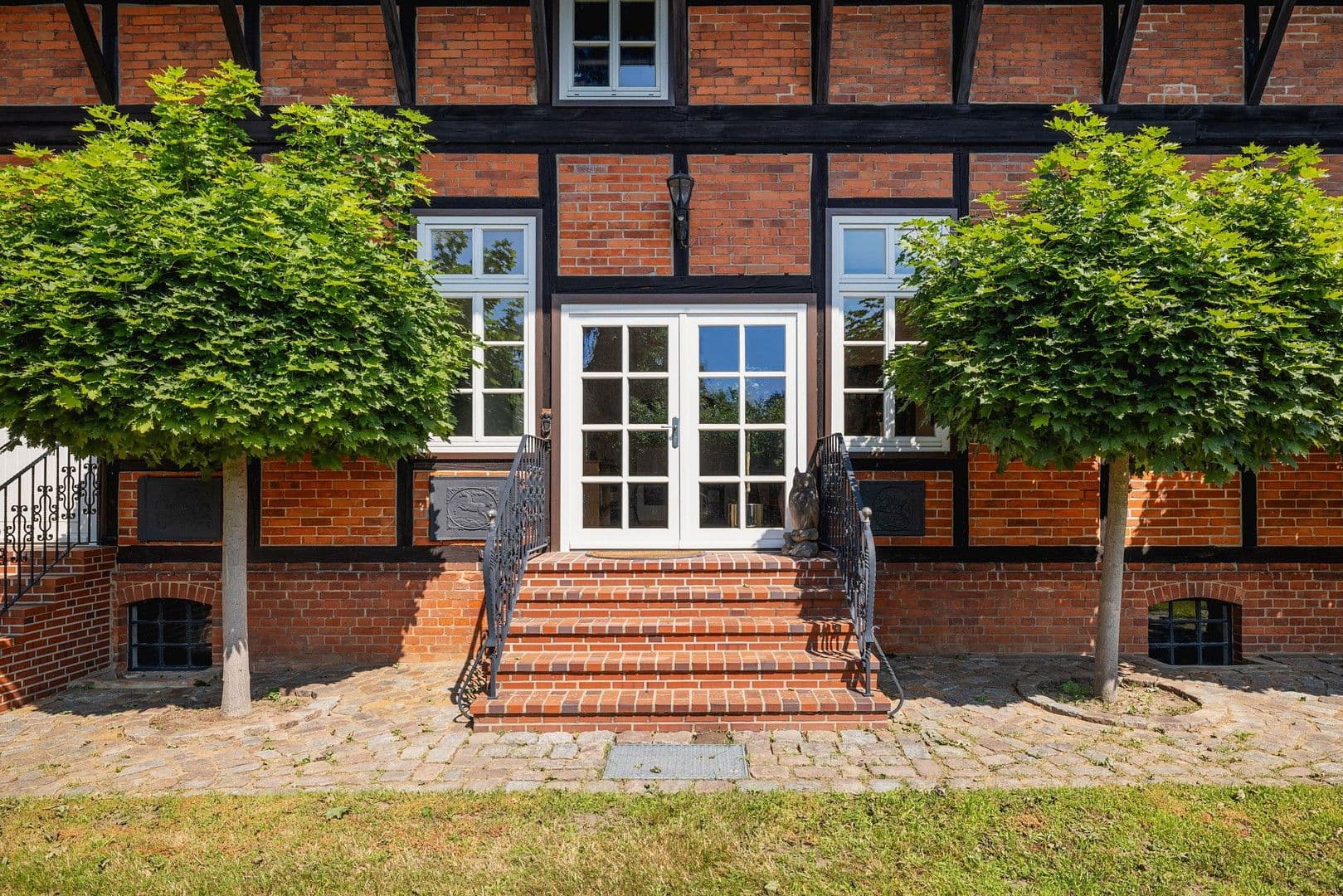 Predaj domu 683 m², pozemek 21.700 m², Bleckede, Dolné Sasko Predaj domu 683 m², pozemek 21.700 m², Bleckede, Dolné Sasko