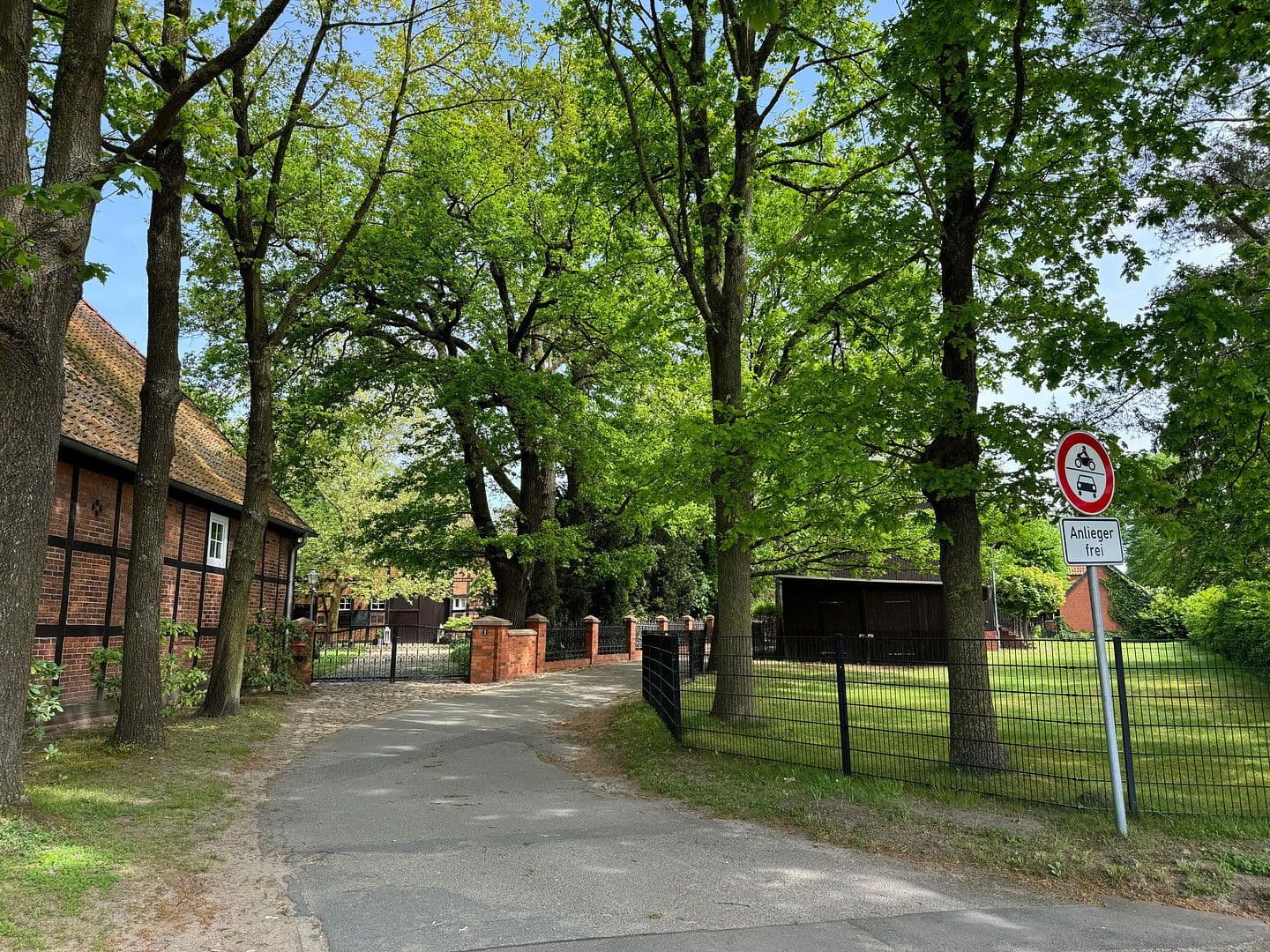 Predaj domu 683 m², pozemek 21.700 m², Bleckede, Dolné Sasko Predaj domu 683 m², pozemek 21.700 m², Bleckede, Dolné Sasko