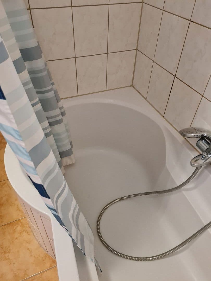 Prenájom bytu 3-izbový 64 m², Gelnhausen, Hesensko Prenájom bytu 3-izbový 64 m², Gelnhausen, Hesensko