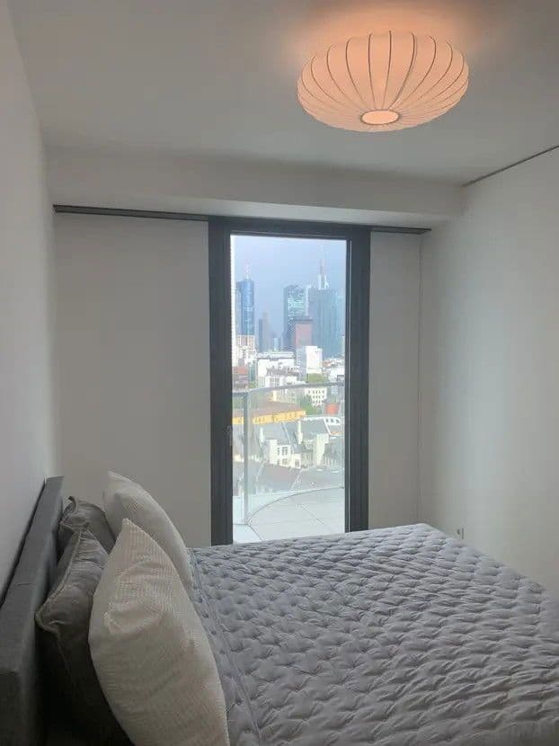 Prenájom bytu 2-izbový 59 m², Europa-Allee 2, Frankfurt am Main, Hesensko Prenájom bytu 2-izbový 59 m², Europa-Allee 2, Frankfurt am Main, Hesensko