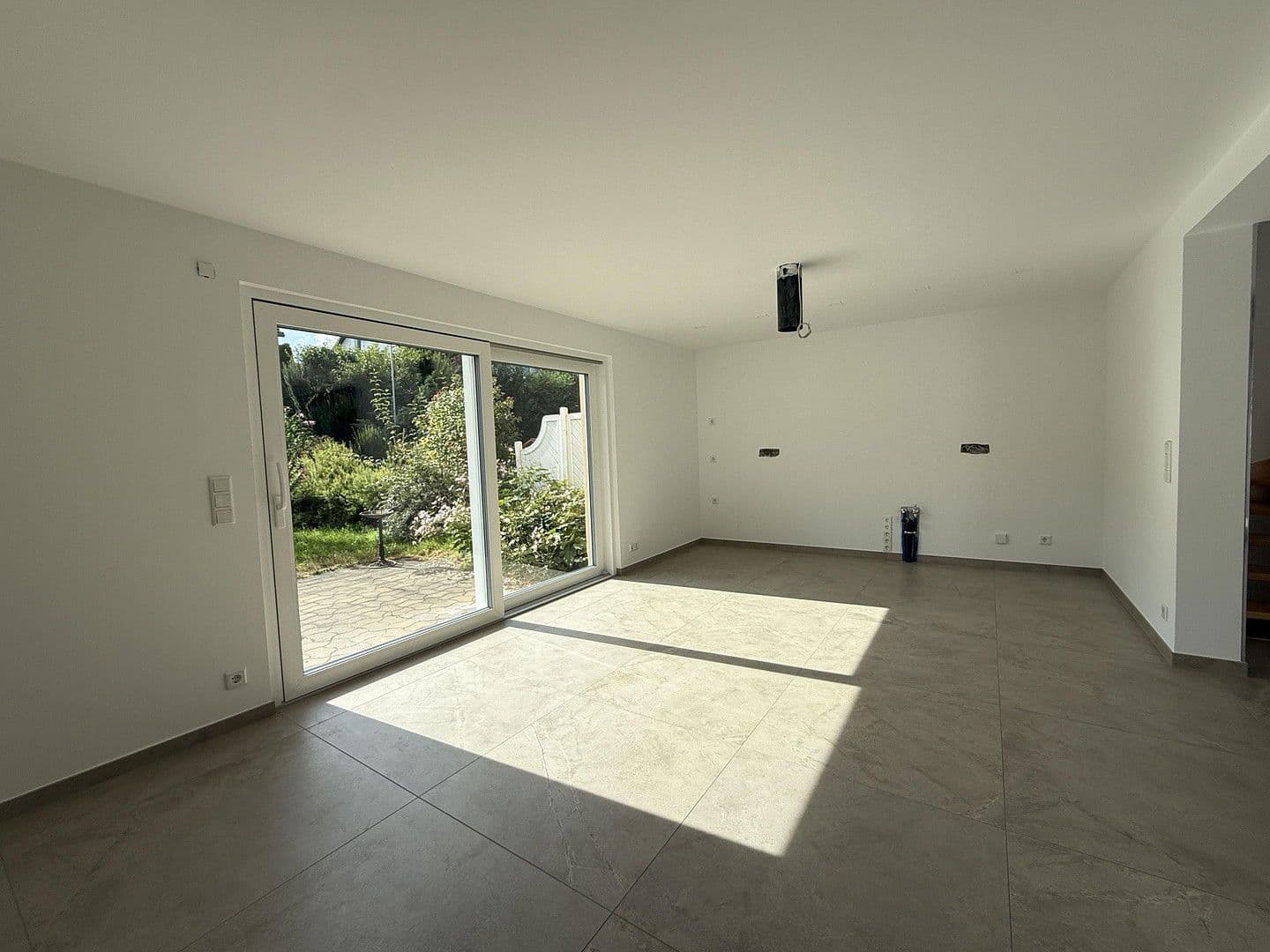 Prenájom domu 130 m², pozemek 250 m², Bad Köstritz, Durínsko Prenájom domu 130 m², pozemek 250 m², Bad Köstritz, Durínsko