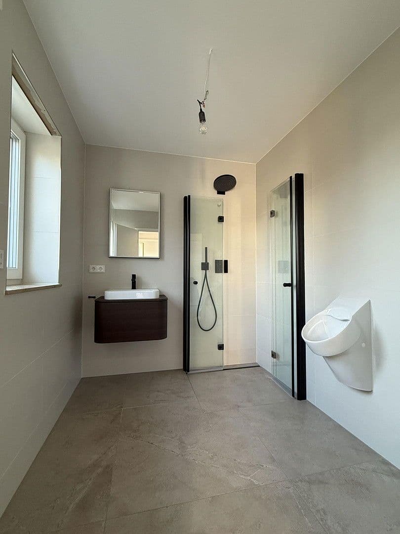 Prenájom domu 130 m², pozemek 250 m², Bad Köstritz, Durínsko Prenájom domu 130 m², pozemek 250 m², Bad Köstritz, Durínsko