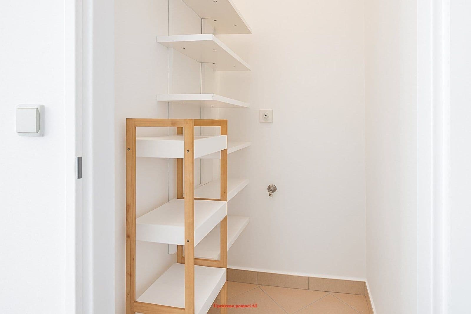 Prenájom bytu 4-izbový 98 m², Na Desátém, Ostrava, Moravskoslezský kraj Prenájom bytu 4-izbový 98 m², Na Desátém, Ostrava, Moravskoslezský kraj