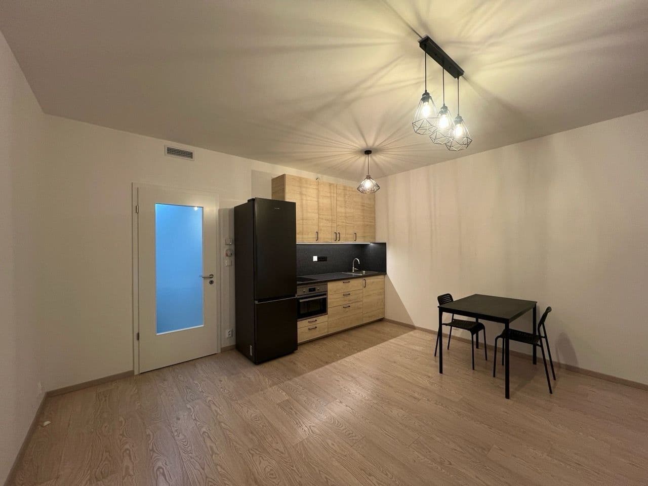 Prenájom bytu 1-izbový 36 m², Počernická, Praha, Praha Prenájom bytu 1-izbový 36 m², Počernická, Praha, Praha