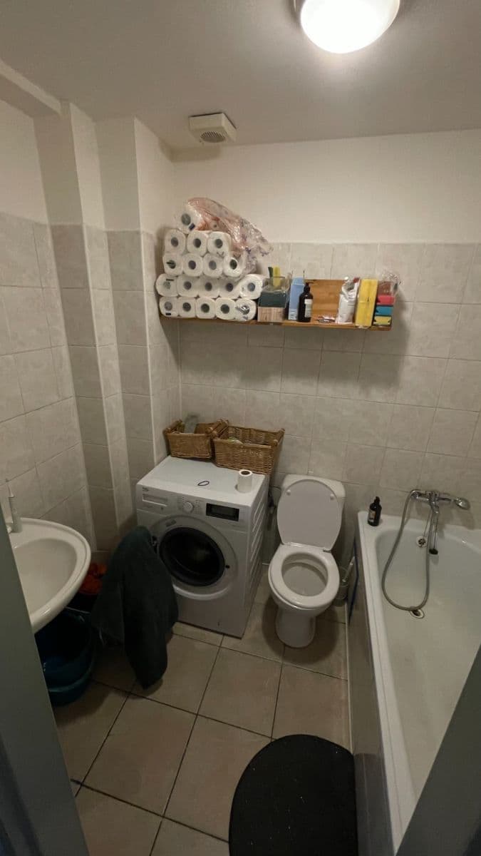 Prenájom bytu 1-izbový 32 m², Kollárova, Plzeň, Plzeňský kraj Prenájom bytu 1-izbový 32 m², Kollárova, Plzeň, Plzeňský kraj