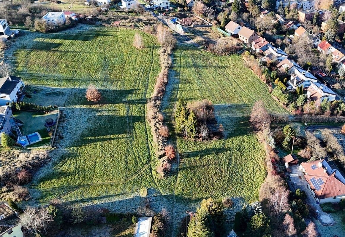 Predaj pozemku 11.240 m², Zlín, Zlínský kraj Predaj pozemku 11.240 m², Zlín, Zlínský kraj