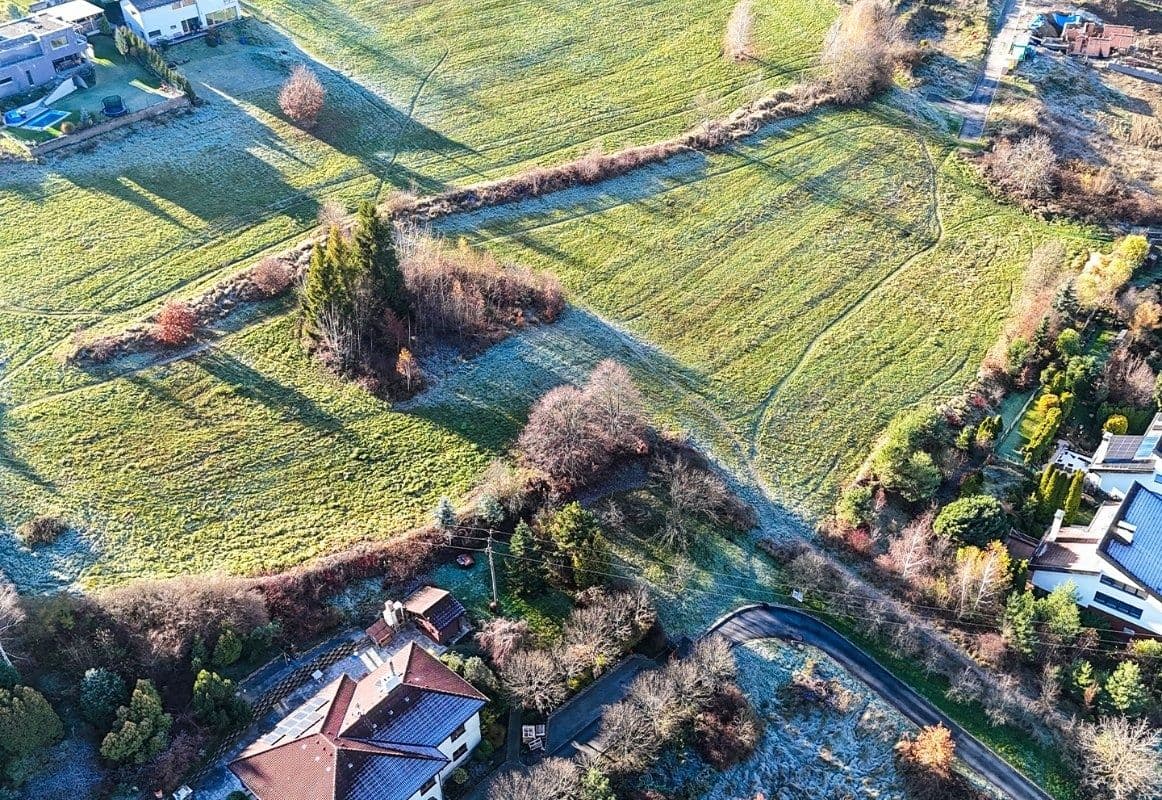 Predaj pozemku 11.240 m², Zlín, Zlínský kraj Predaj pozemku 11.240 m², Zlín, Zlínský kraj