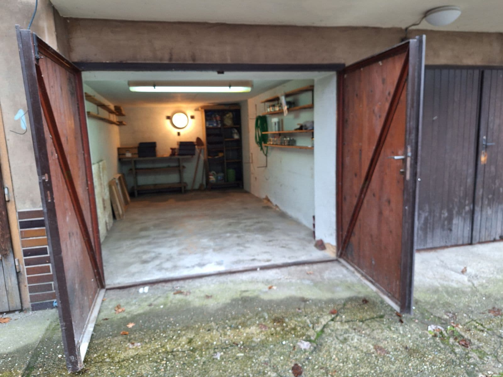 Prenájom garáže 11 m², Nad Buďánkami Ⅱ, Praha, Praha Prenájom garáže 11 m², Nad Buďánkami Ⅱ, Praha, Praha