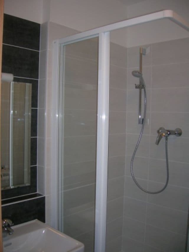 Prenájom bytu 1-izbový 26 m², U Slovanky, Praha, Praha Prenájom bytu 1-izbový 26 m², U Slovanky, Praha, Praha