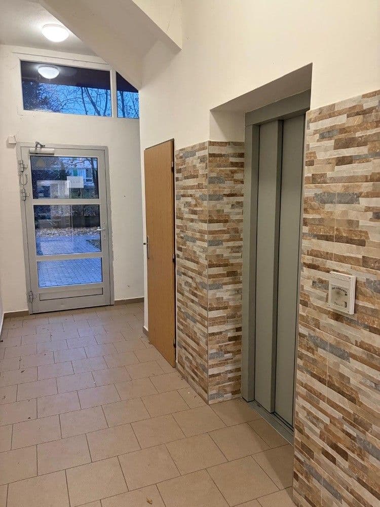 Predaj bytu 2-izbový 43 m², Zimova, Praha, Praha Predaj bytu 2-izbový 43 m², Zimova, Praha, Praha