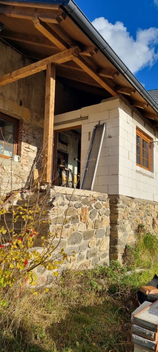 Predaj domu 260 m², pozemek 3.000 m², Heřmaničky, Středočeský kraj Predaj domu 260 m², pozemek 3.000 m², Heřmaničky, Středočeský kraj