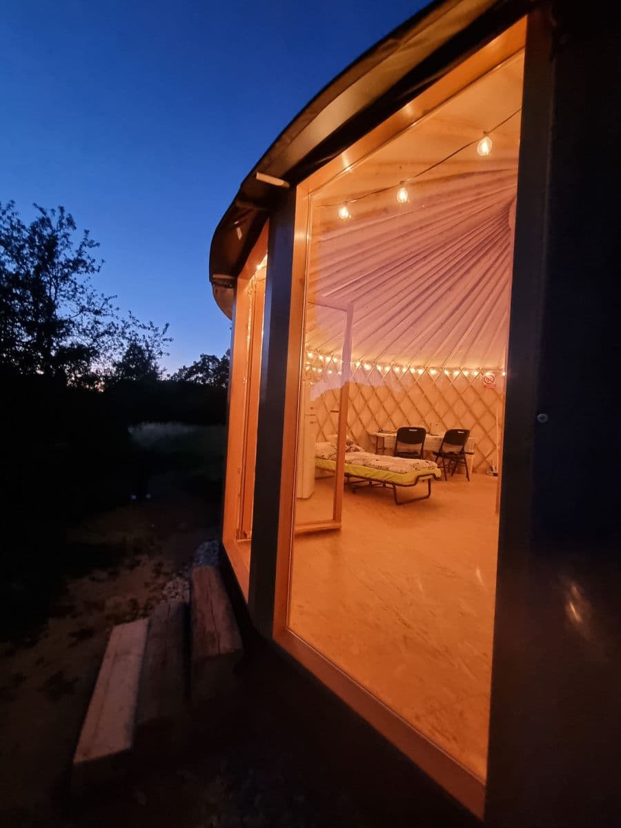 Predaj pozemku 19.000 m², Heřmaničky, Středočeský kraj Predaj pozemku 19.000 m², Heřmaničky, Středočeský kraj