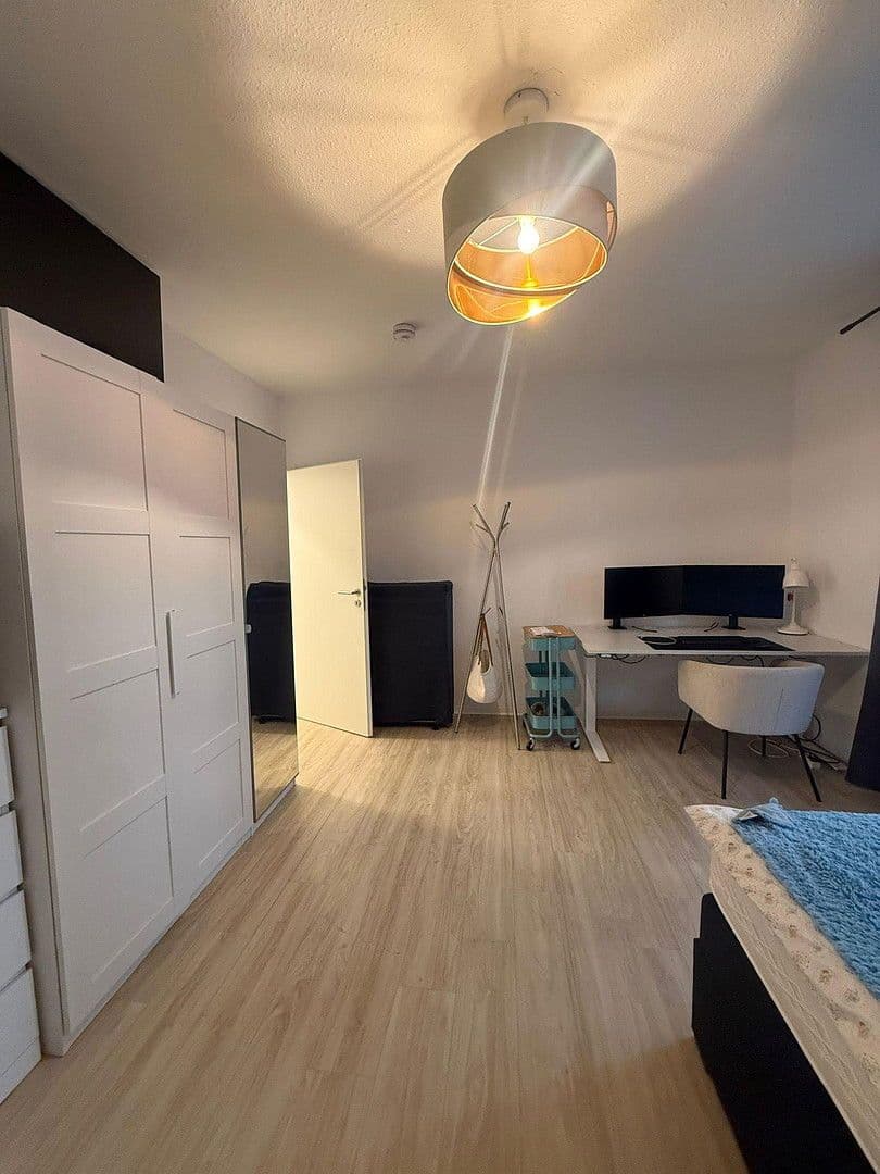Prenájom bytu 1-izbový 32 m², Kronberger Straße 7, Frankfurt am Main, Hesensko Prenájom bytu 1-izbový 32 m², Kronberger Straße 7, Frankfurt am Main, Hesensko