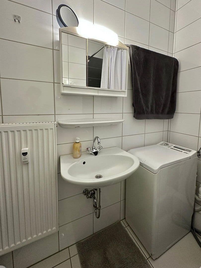 Prenájom bytu 1-izbový 32 m², Kronberger Straße 7, Frankfurt am Main, Hesensko Prenájom bytu 1-izbový 32 m², Kronberger Straße 7, Frankfurt am Main, Hesensko