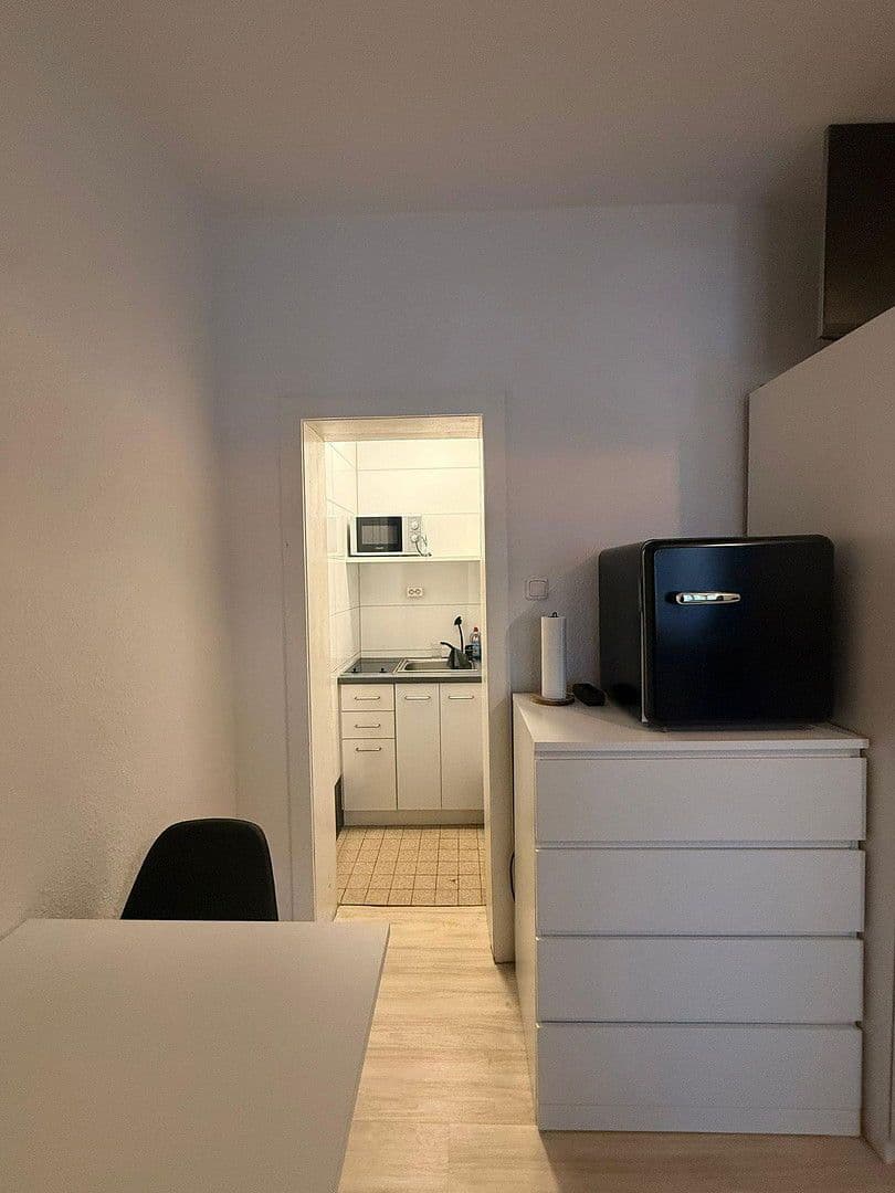 Prenájom bytu 1-izbový 32 m², Kronberger Straße 7, Frankfurt am Main, Hesensko Prenájom bytu 1-izbový 32 m², Kronberger Straße 7, Frankfurt am Main, Hesensko