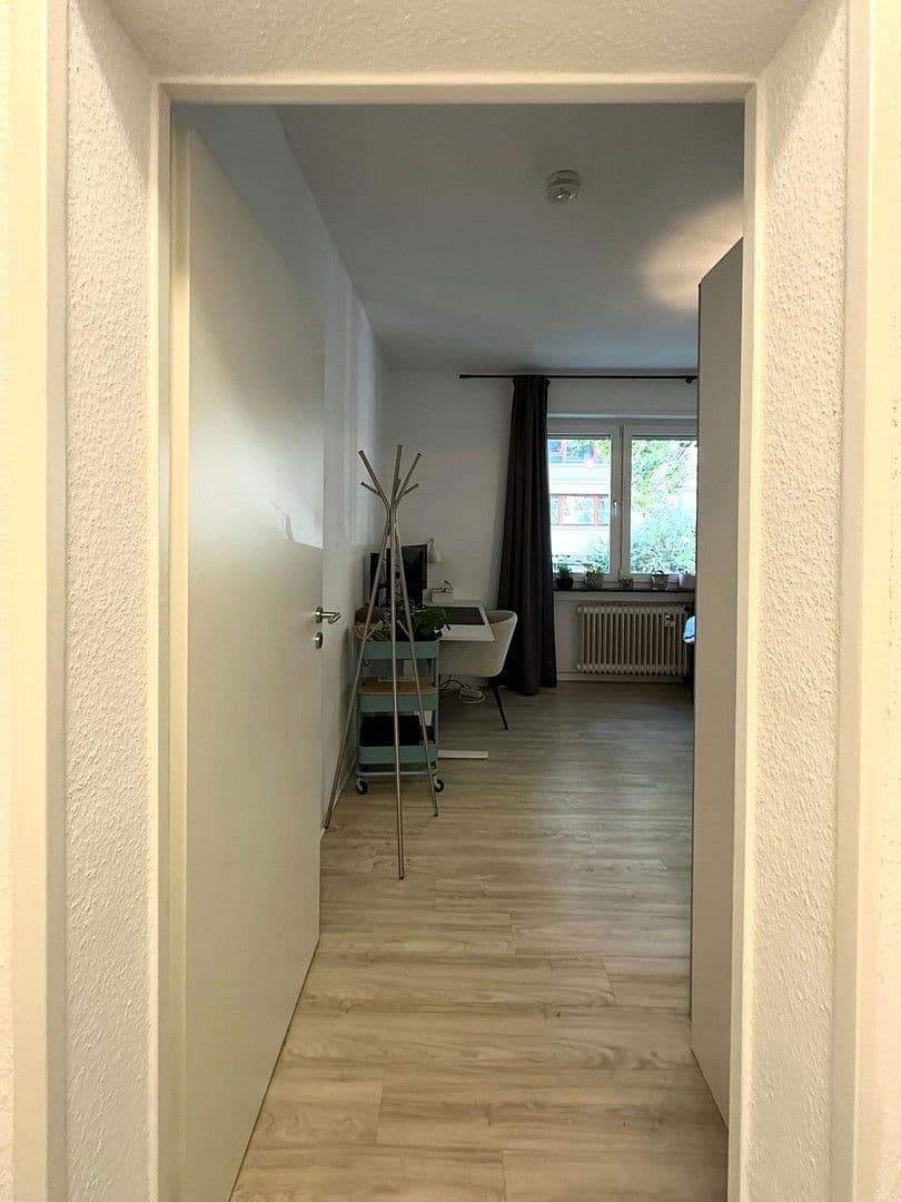 Prenájom bytu 1-izbový 32 m², Kronberger Straße 7, Frankfurt am Main, Hesensko Prenájom bytu 1-izbový 32 m², Kronberger Straße 7, Frankfurt am Main, Hesensko