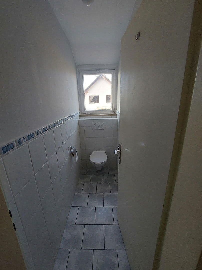 Predaj domu 218 m², pozemek 1.044 m², Litzendorf, Bavorsko Predaj domu 218 m², pozemek 1.044 m², Litzendorf, Bavorsko