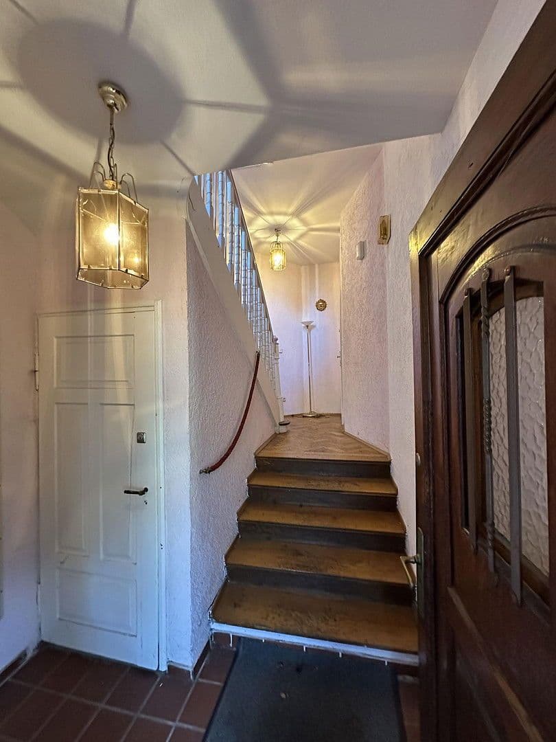 Predaj domu 280 m², pozemek 731 m², Planegg, Bavorsko Predaj domu 280 m², pozemek 731 m², Planegg, Bavorsko