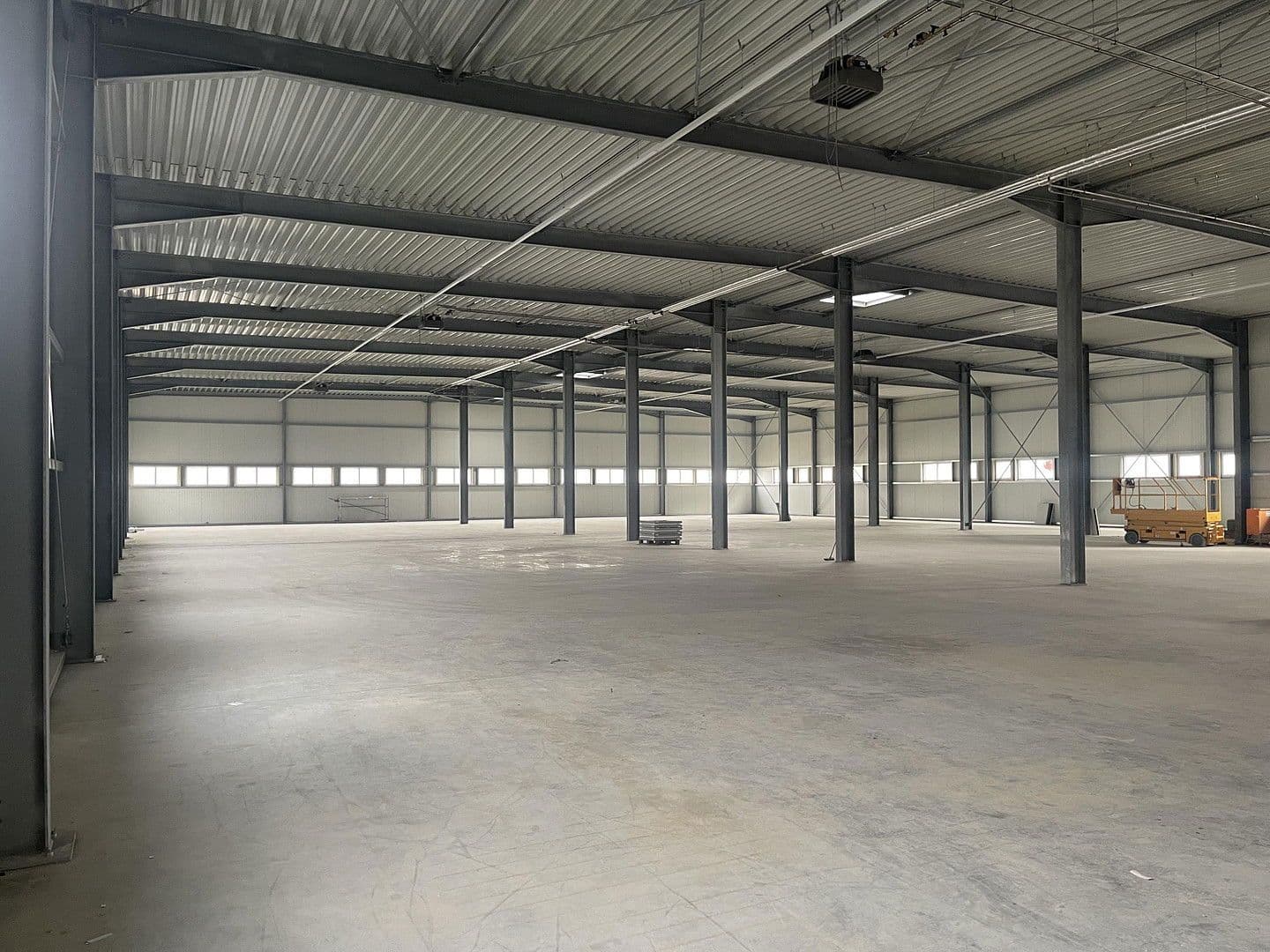 Prenájom nebytového priestoru 2.212 m², Winzerleite 4, Passau, Bavorsko Prenájom nebytového priestoru 2.212 m², Winzerleite 4, Passau, Bavorsko