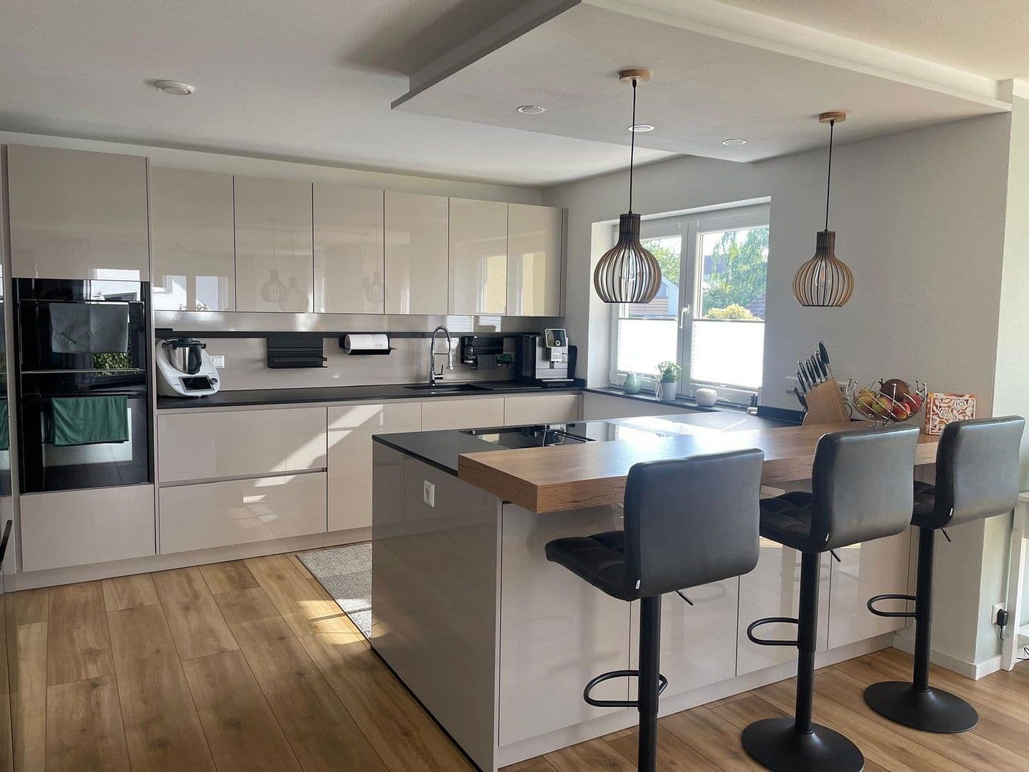 Predaj domu 210 m², pozemek 710 m², Hechingen, Bádensko-Wurttembersko Predaj domu 210 m², pozemek 710 m², Hechingen, Bádensko-Wurttembersko