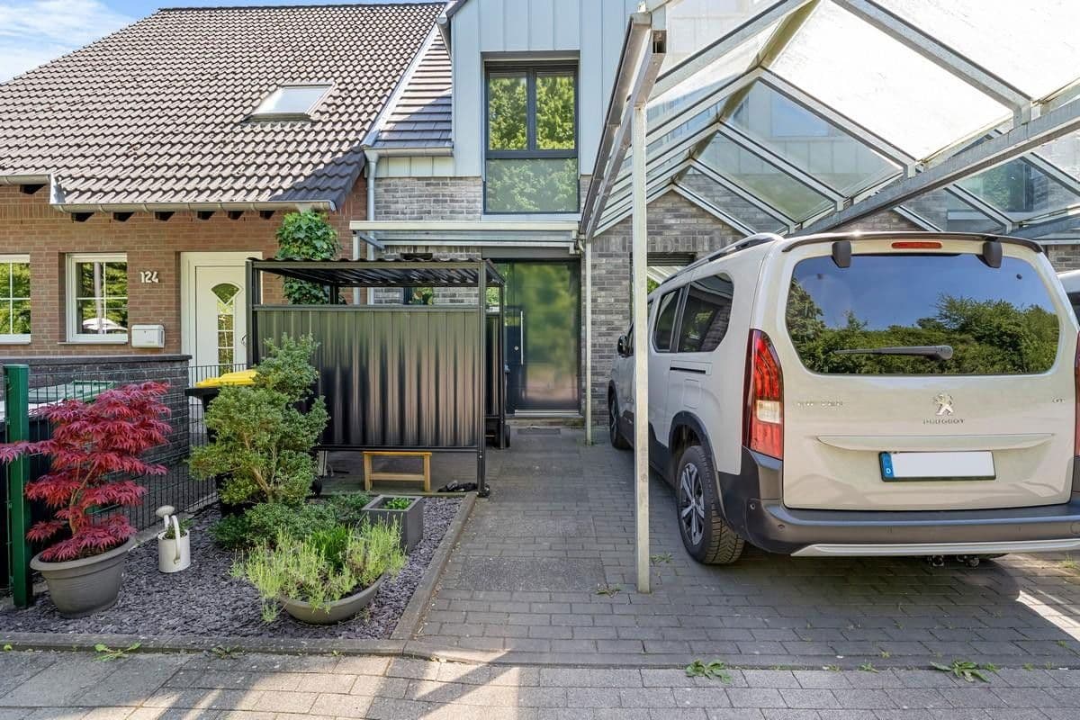 Predaj domu 175 m², pozemek 200 m², Goldammerweg 122b, Aachen, Severné Porýnie - Westfálsko Predaj domu 175 m², pozemek 200 m², Goldammerweg 122b, Aachen, Severné Porýnie - Westfálsko