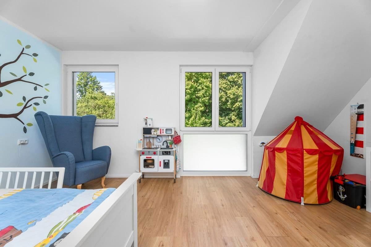 Predaj domu 175 m², pozemek 200 m², Goldammerweg 122b, Aachen, Severné Porýnie - Westfálsko Predaj domu 175 m², pozemek 200 m², Goldammerweg 122b, Aachen, Severné Porýnie - Westfálsko