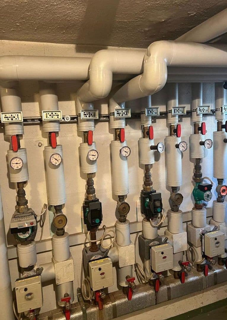 Predaj domu 1.109 m², pozemek 2.337 m², Herzogenaurach, Bavorsko Predaj domu 1.109 m², pozemek 2.337 m², Herzogenaurach, Bavorsko