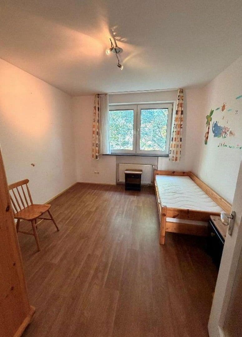 Predaj domu 1.109 m², pozemek 2.337 m², Herzogenaurach, Bavorsko Predaj domu 1.109 m², pozemek 2.337 m², Herzogenaurach, Bavorsko