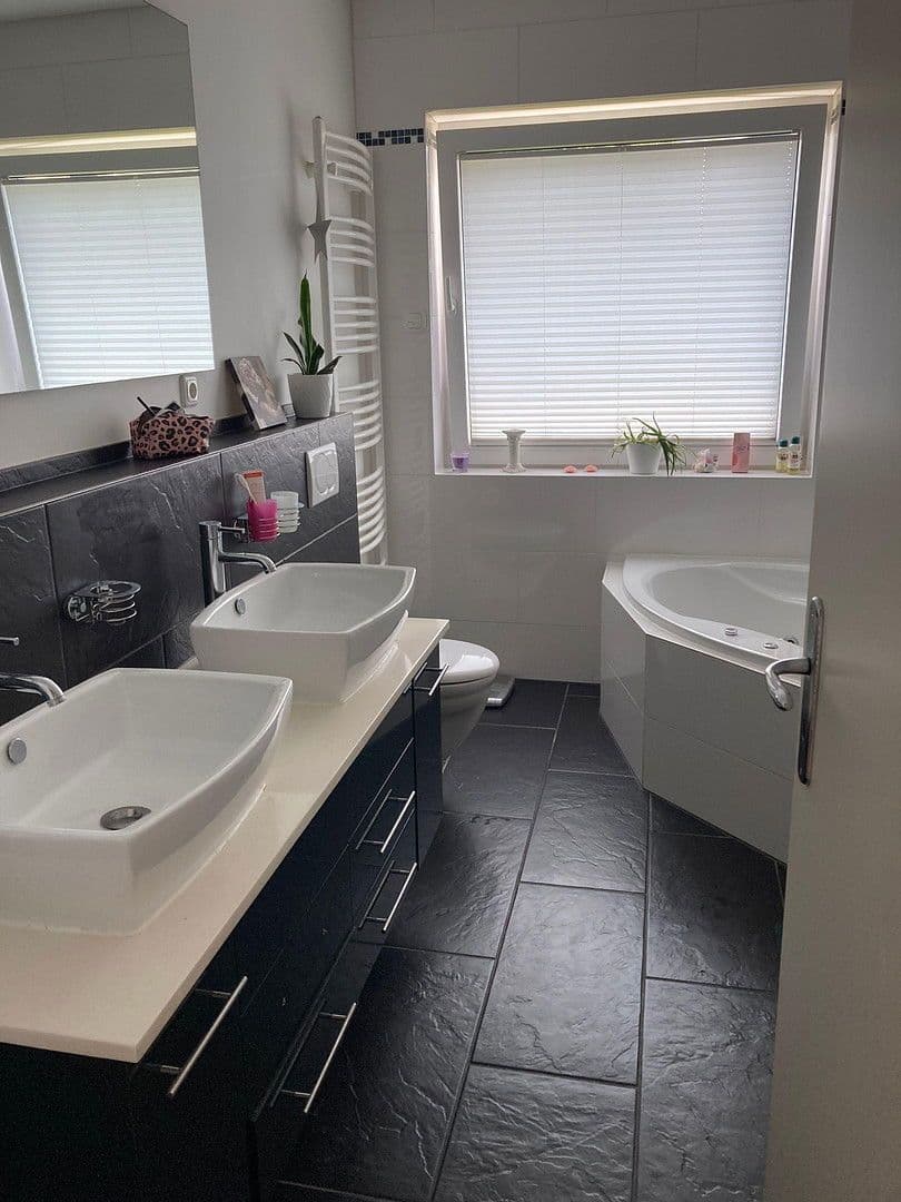 Predaj domu 197 m², pozemek 863 m², Idstein, Hesensko Predaj domu 197 m², pozemek 863 m², Idstein, Hesensko