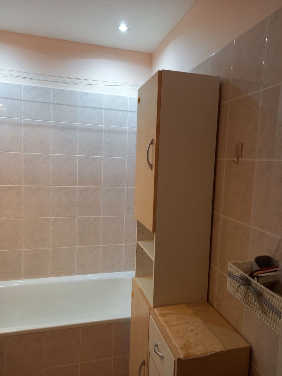 Prenájom bytu 1-izbový 35 m², Kojetická, Neratovice, Středočeský kraj Prenájom bytu 1-izbový 35 m², Kojetická, Neratovice, Středočeský kraj