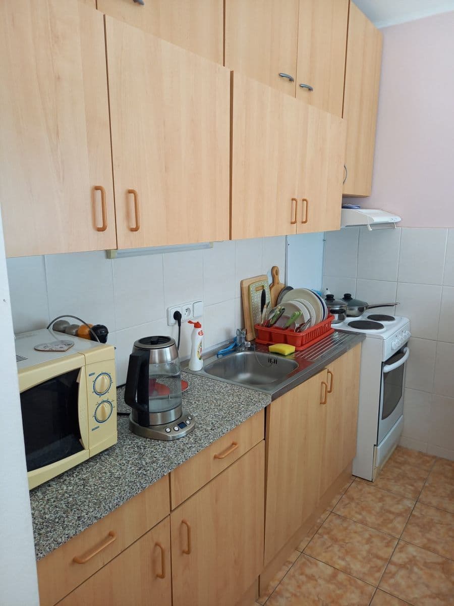 Prenájom bytu 1-izbový 35 m², Kojetická, Neratovice, Středočeský kraj Prenájom bytu 1-izbový 35 m², Kojetická, Neratovice, Středočeský kraj