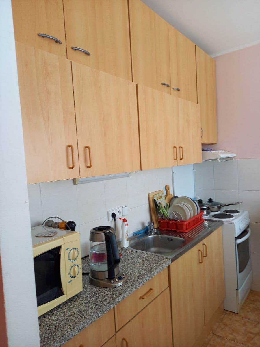 Prenájom bytu 1-izbový 35 m², Kojetická, Neratovice, Středočeský kraj Prenájom bytu 1-izbový 35 m², Kojetická, Neratovice, Středočeský kraj