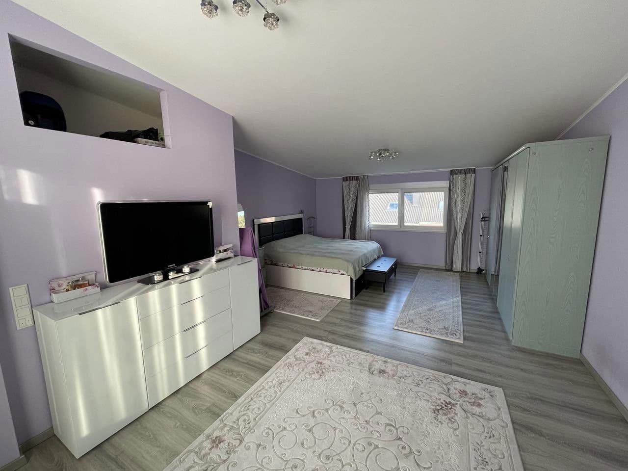 Prenájom domu 142 m², pozemek 190 m², Berlin, Berlín Prenájom domu 142 m², pozemek 190 m², Berlin, Berlín