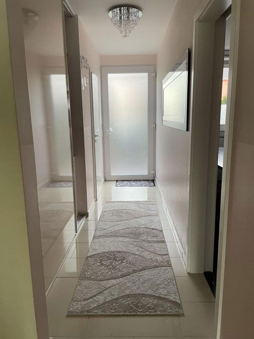 Prenájom domu 142 m², pozemek 190 m², Berlin, Berlín Prenájom domu 142 m², pozemek 190 m², Berlin, Berlín