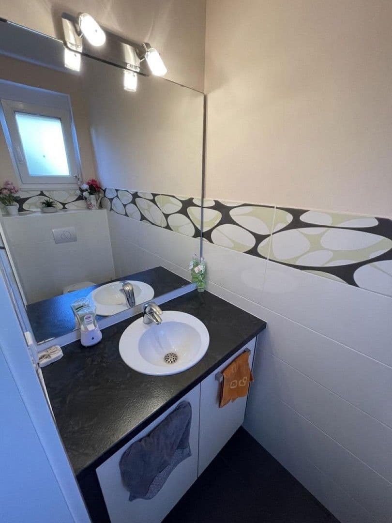 Prenájom domu 142 m², pozemek 190 m², Berlin, Berlín Prenájom domu 142 m², pozemek 190 m², Berlin, Berlín