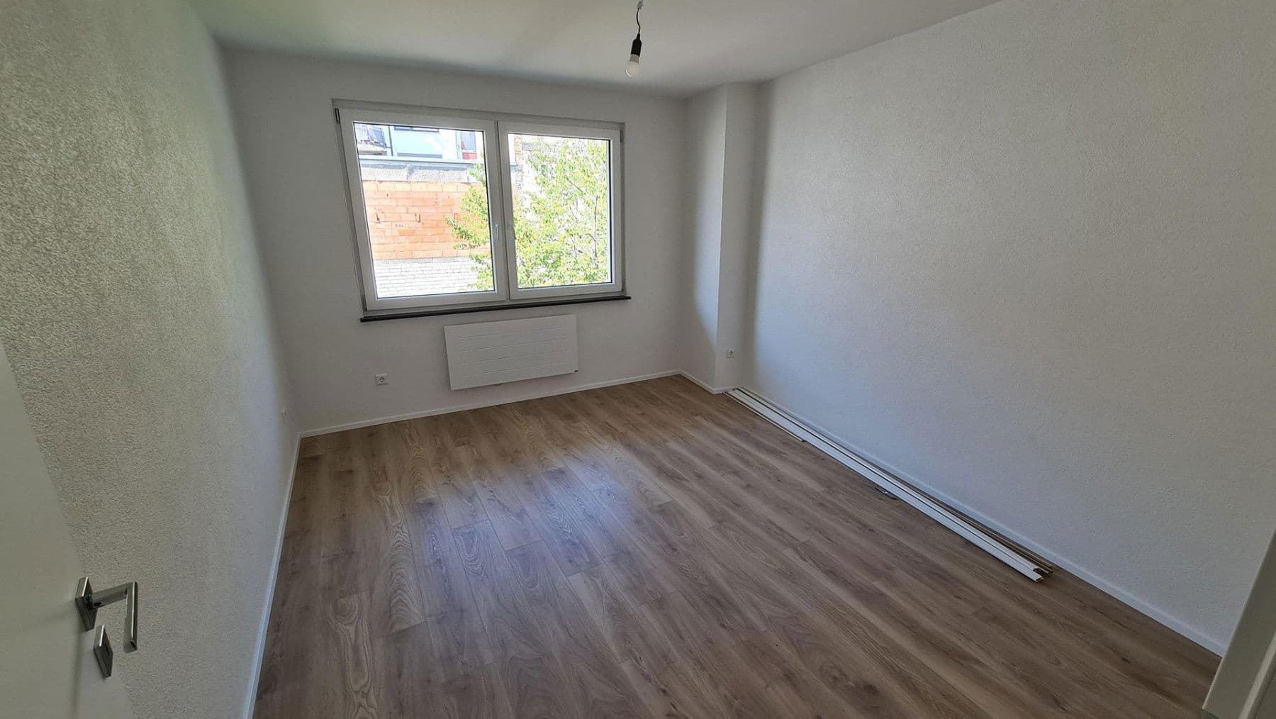 Prenájom bytu 3-izbový 90 m², Westliche Karl-Friedrich-Straße 150, Pforzheim, Bádensko-Wurttembersko Prenájom bytu 3-izbový 90 m², Westliche Karl-Friedrich-Straße 150, Pforzheim, Bádensko-Wurttembersko