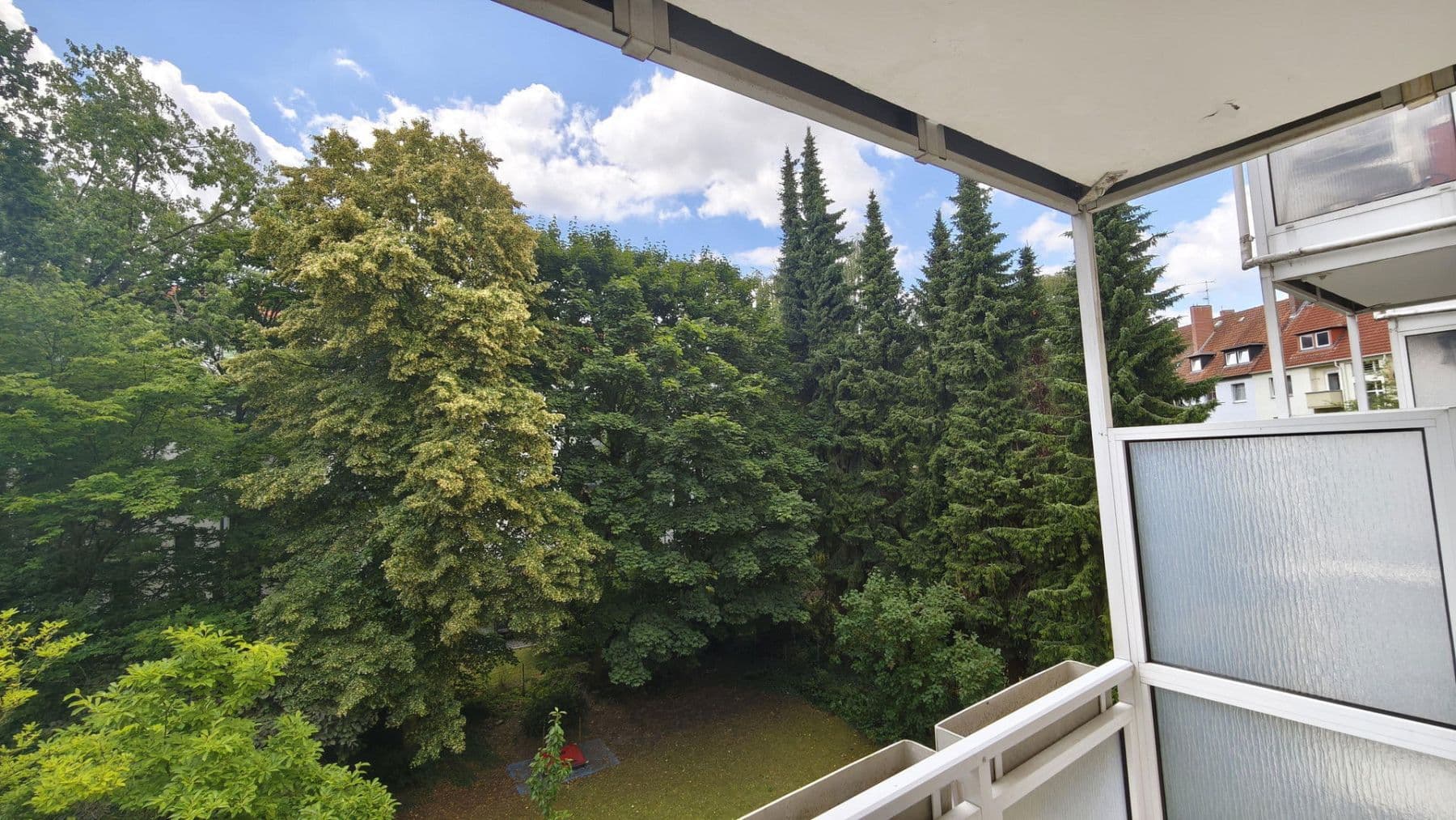 Prenájom bytu 4-izbový 115 m², Steinmetzstr. 6, Hannover, Dolné Sasko Prenájom bytu 4-izbový 115 m², Steinmetzstr. 6, Hannover, Dolné Sasko