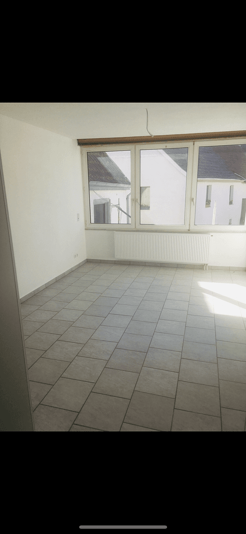 Predaj domu 312 m², pozemek 350 m², Oberhauserstraße 12 und 12a, Feilbingert, Porýnie-Falcko Predaj domu 312 m², pozemek 350 m², Oberhauserstraße 12 und 12a, Feilbingert, Porýnie-Falcko