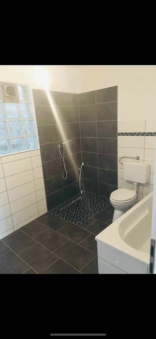 Predaj domu 312 m², pozemek 350 m², Oberhauserstraße 12 und 12a, Feilbingert, Porýnie-Falcko Predaj domu 312 m², pozemek 350 m², Oberhauserstraße 12 und 12a, Feilbingert, Porýnie-Falcko