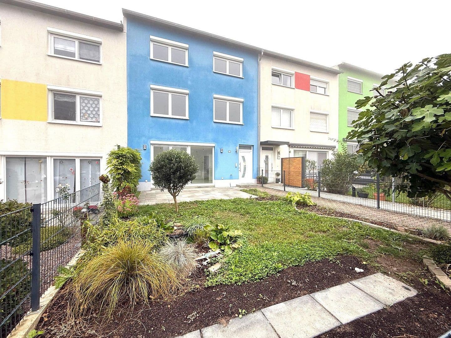 Predaj domu 137 m², pozemek 200 m², Am Weiher 26, Weingarten (Pfalz), Porýnie-Falcko Predaj domu 137 m², pozemek 200 m², Am Weiher 26, Weingarten (Pfalz), Porýnie-Falcko